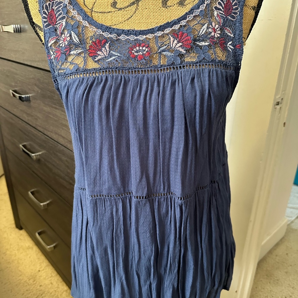 Knox Rose Blue Embroidered Pleated Blouse